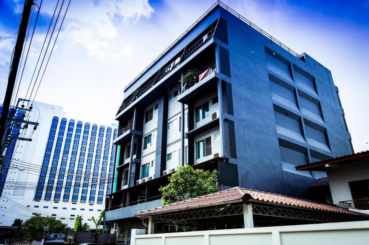 Five Stars Ratchada 19 Hostel Bangkok Exterior photo